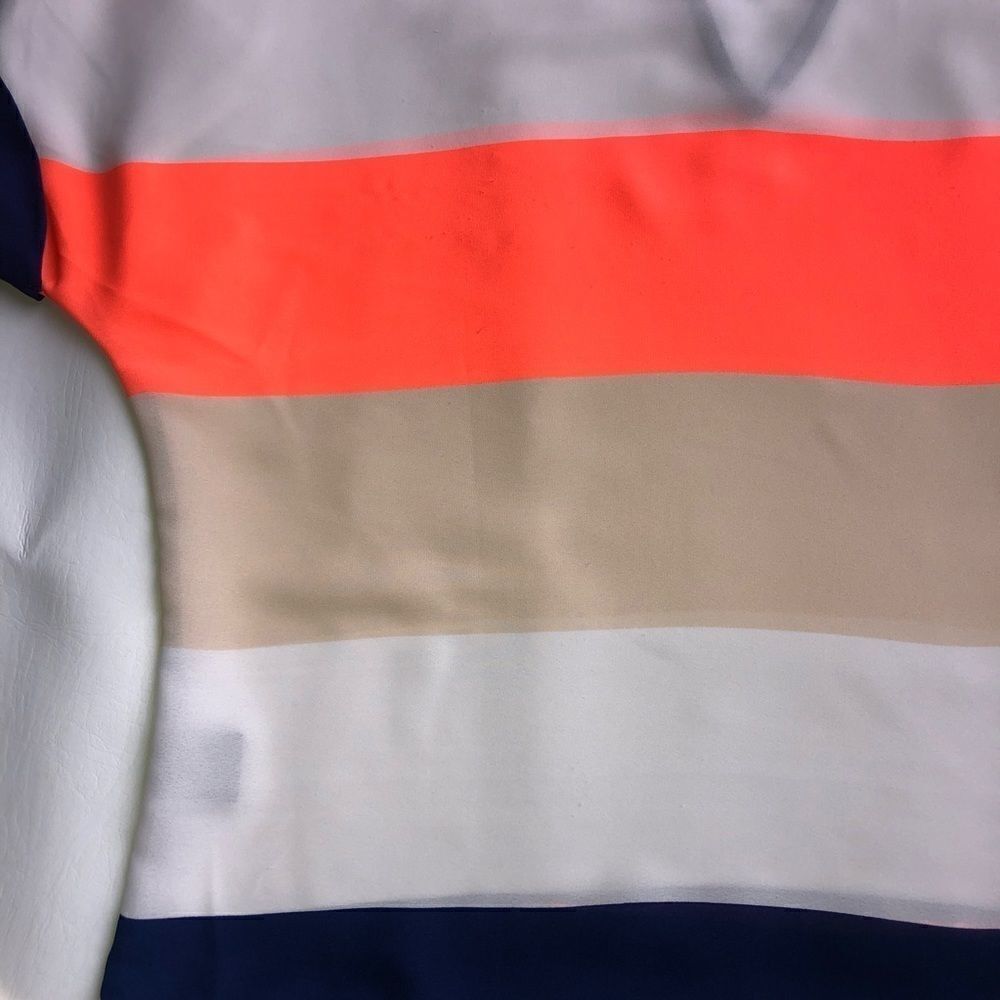CURe• Bright Color Loose Fit Top - Picture 4 of 7